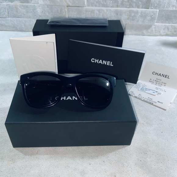 100% AUTH SQUARE CHANEL POLARIZED SUNGLASSES BLACK RECEIPT , CASE , TAG - Picture 3 of 17